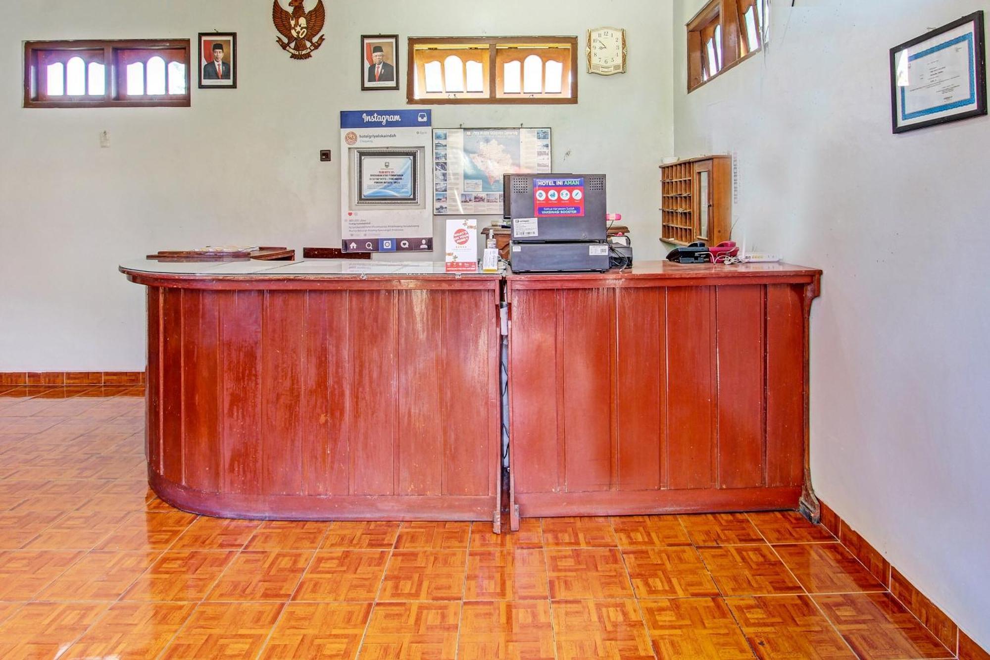 Capital O 91644 Loka Hause Hotel Salatiga Kültér fotó