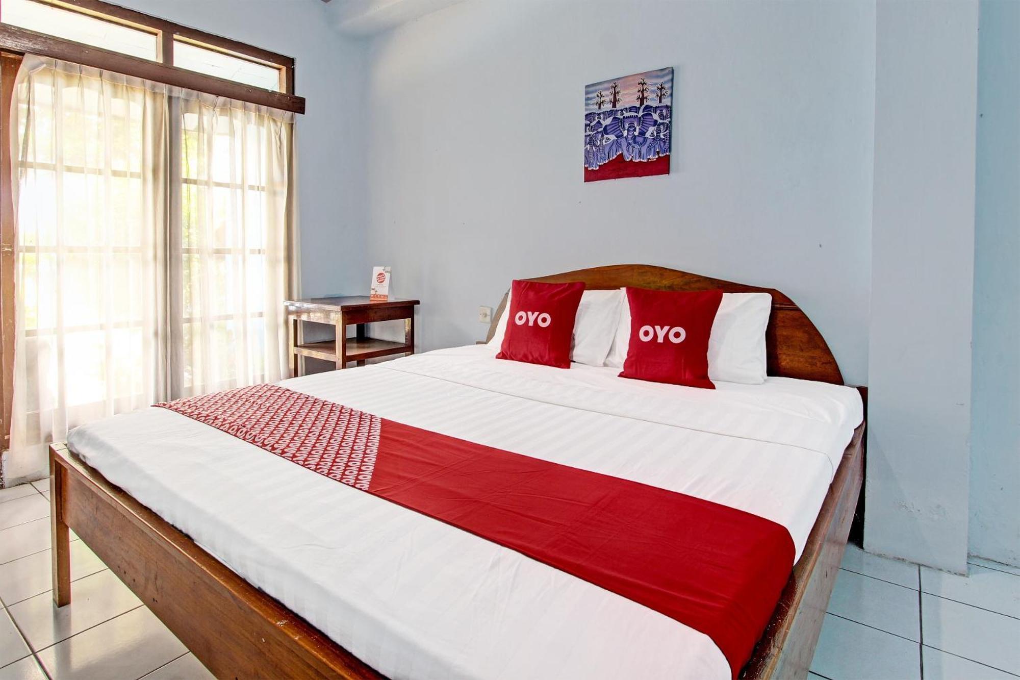 Capital O 91644 Loka Hause Hotel Salatiga Kültér fotó