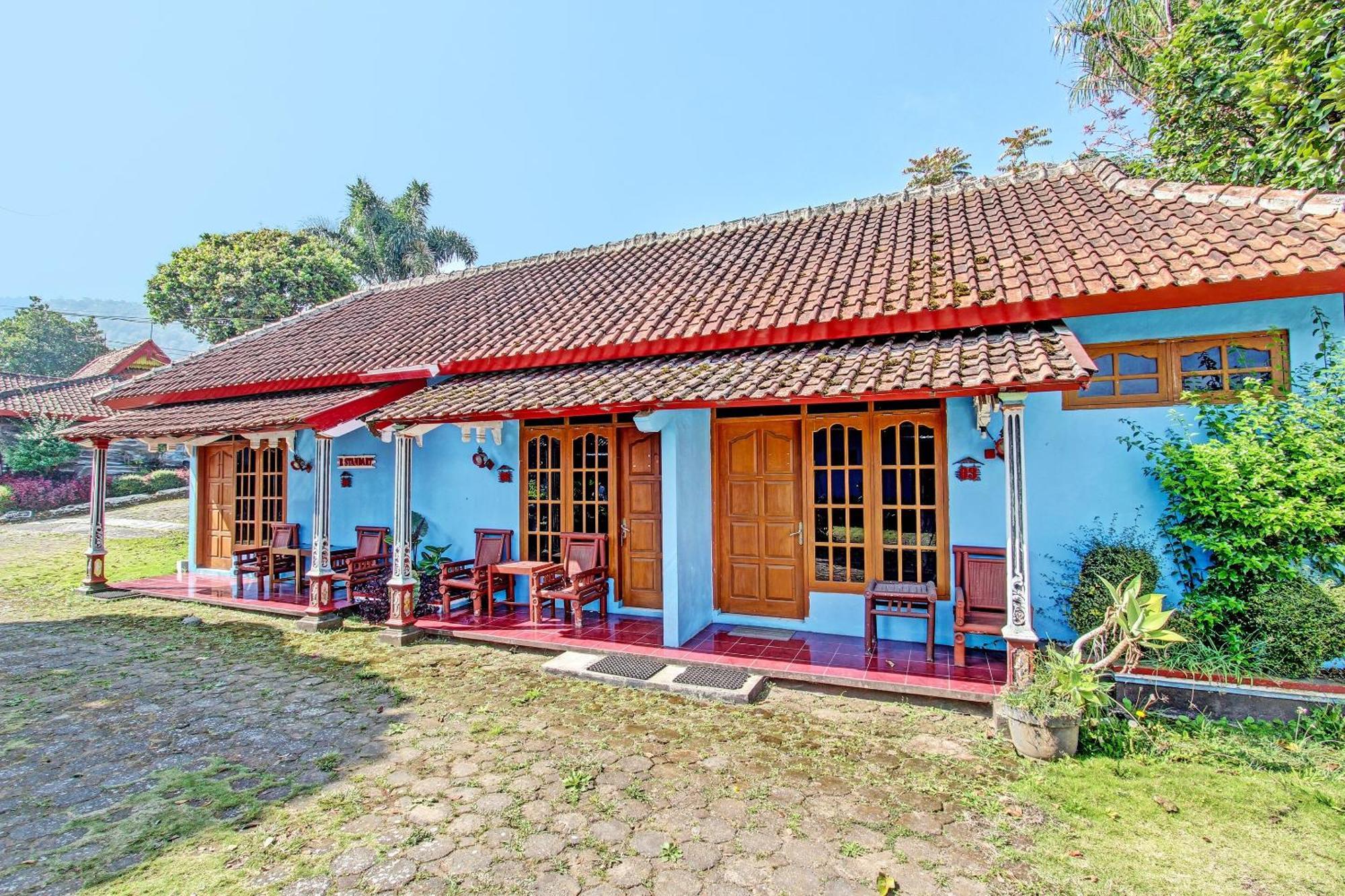 Capital O 91644 Loka Hause Hotel Salatiga Kültér fotó