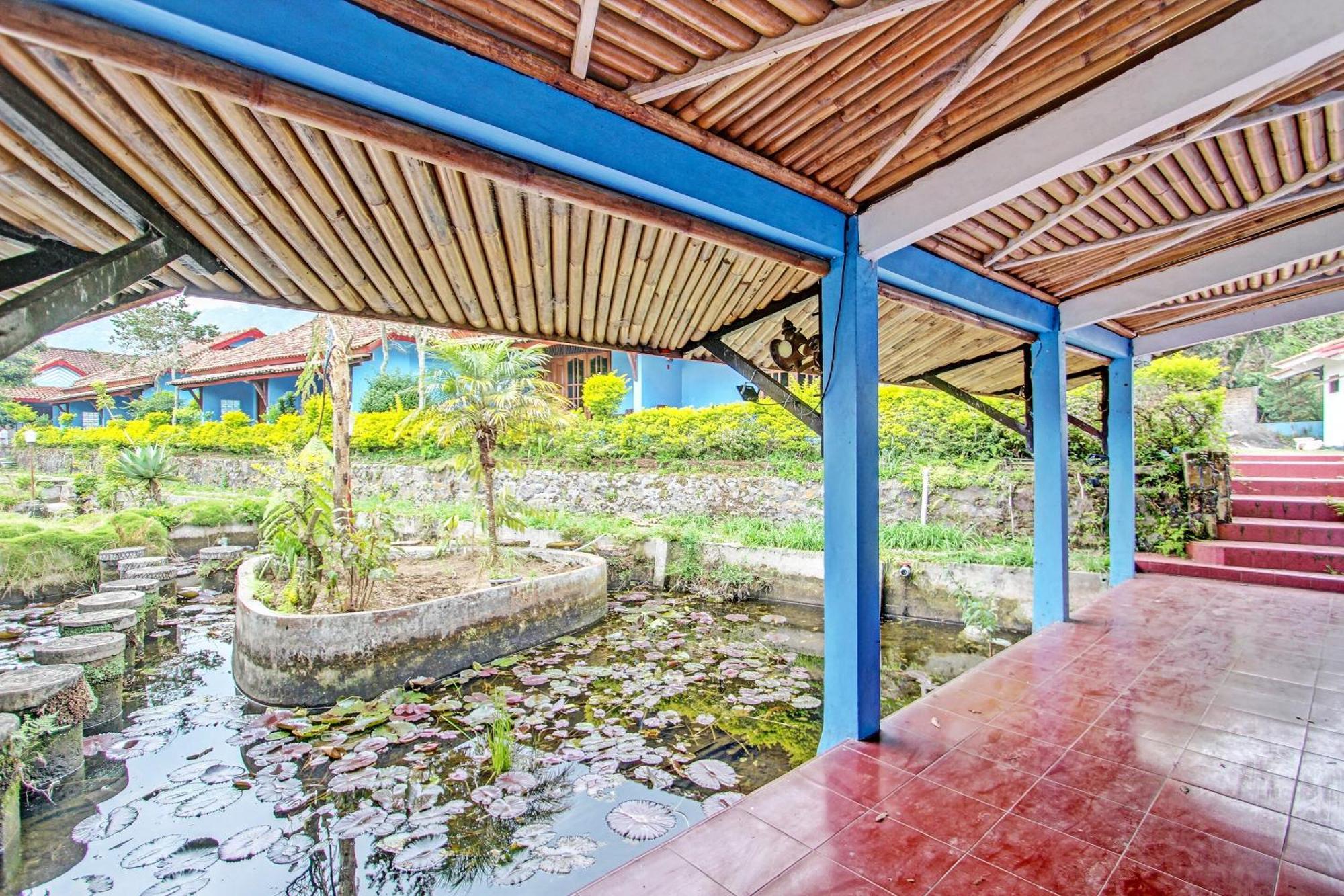 Capital O 91644 Loka Hause Hotel Salatiga Kültér fotó